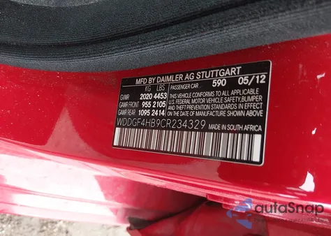 2012 Mercedes-Benz C 250 Sport z USA, uszkodzony, nr VIN WDDGF4HB9CR234329